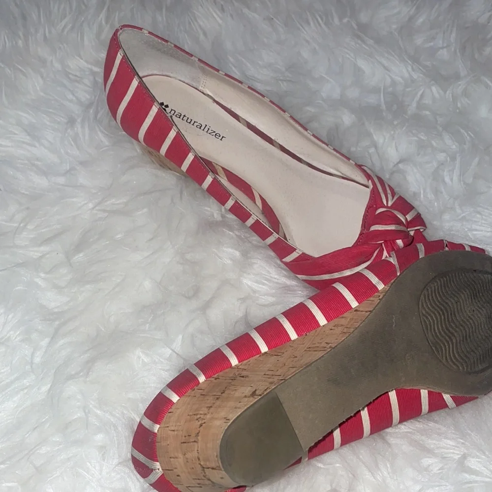 Naturalizer striped wedge heels red and white size 8.5 rockabilly